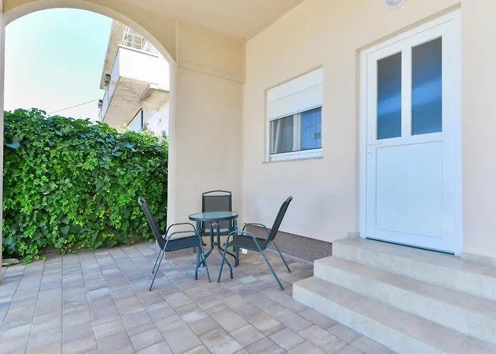 Apartament Duje 2 *